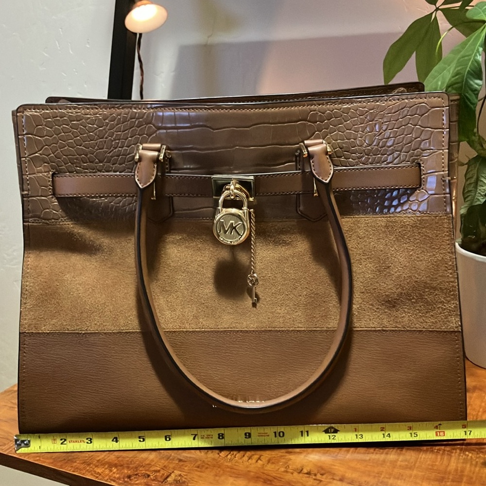 Michael Kors Hamilton Tote - Picture 11 of 14
